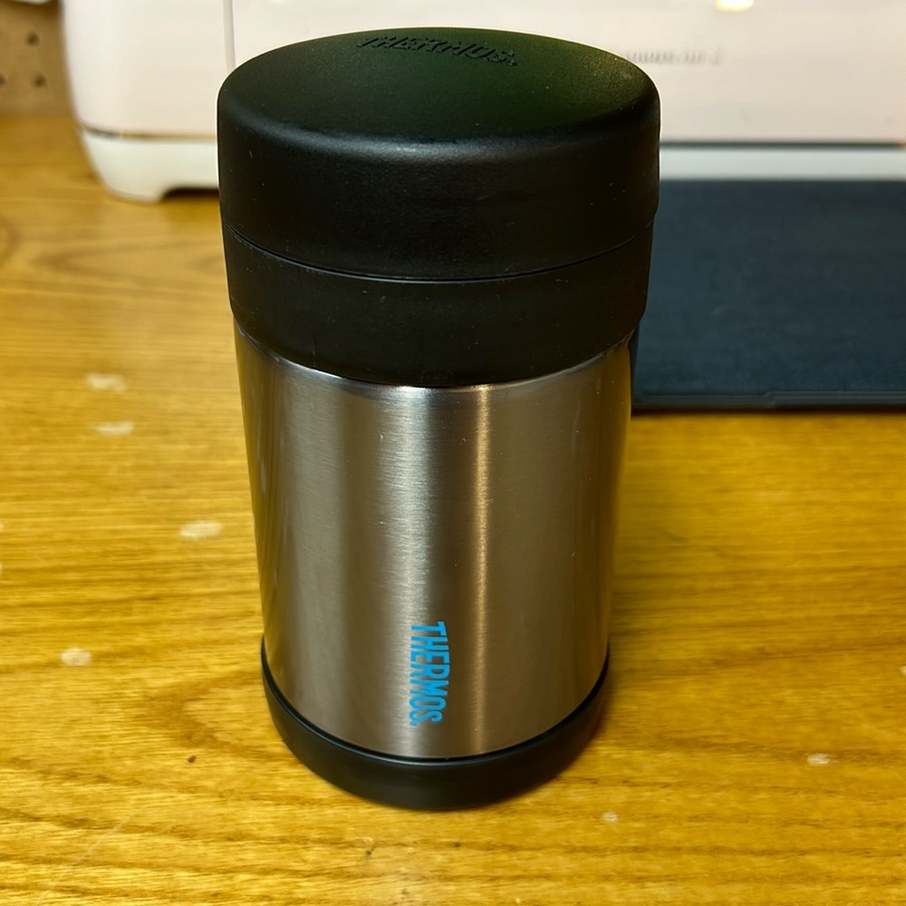 Thermos brand thermos missing the condensable spoon in the lid